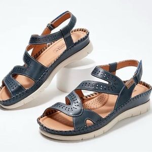 Pikolionos Altea Navy Sandals sz 37 (US 6.5)